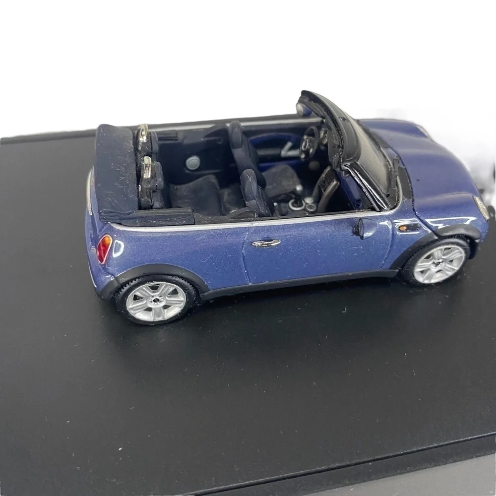 BMW Dealer Display Model 1:43 Diecast Mini Cooper‎ Cabrio Convertible Blue